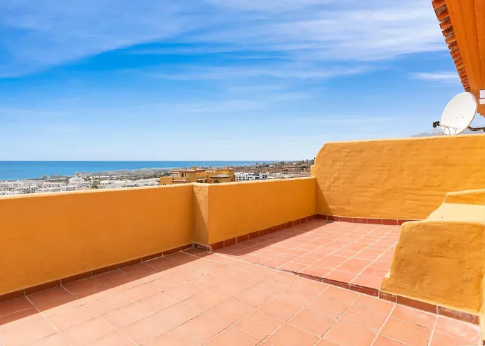 Sky And Sea Penthouse *