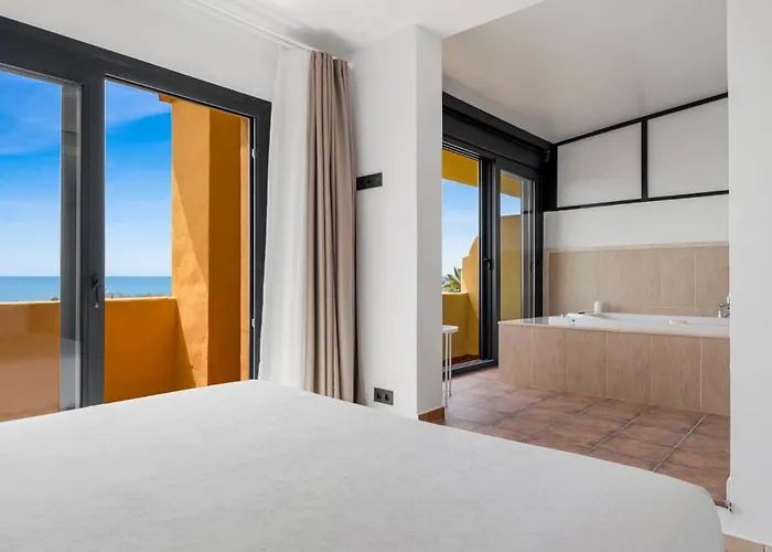 Sky And Sea Penthouse *