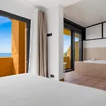 Sky And Sea Penthouse *