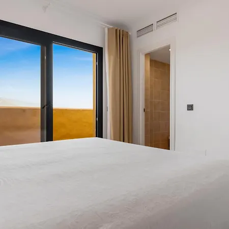 Sky And Sea Penthouse - Pool, Jacuzzi, Sea Views Apartamento