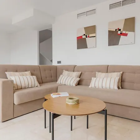 Sky And Sea Penthouse